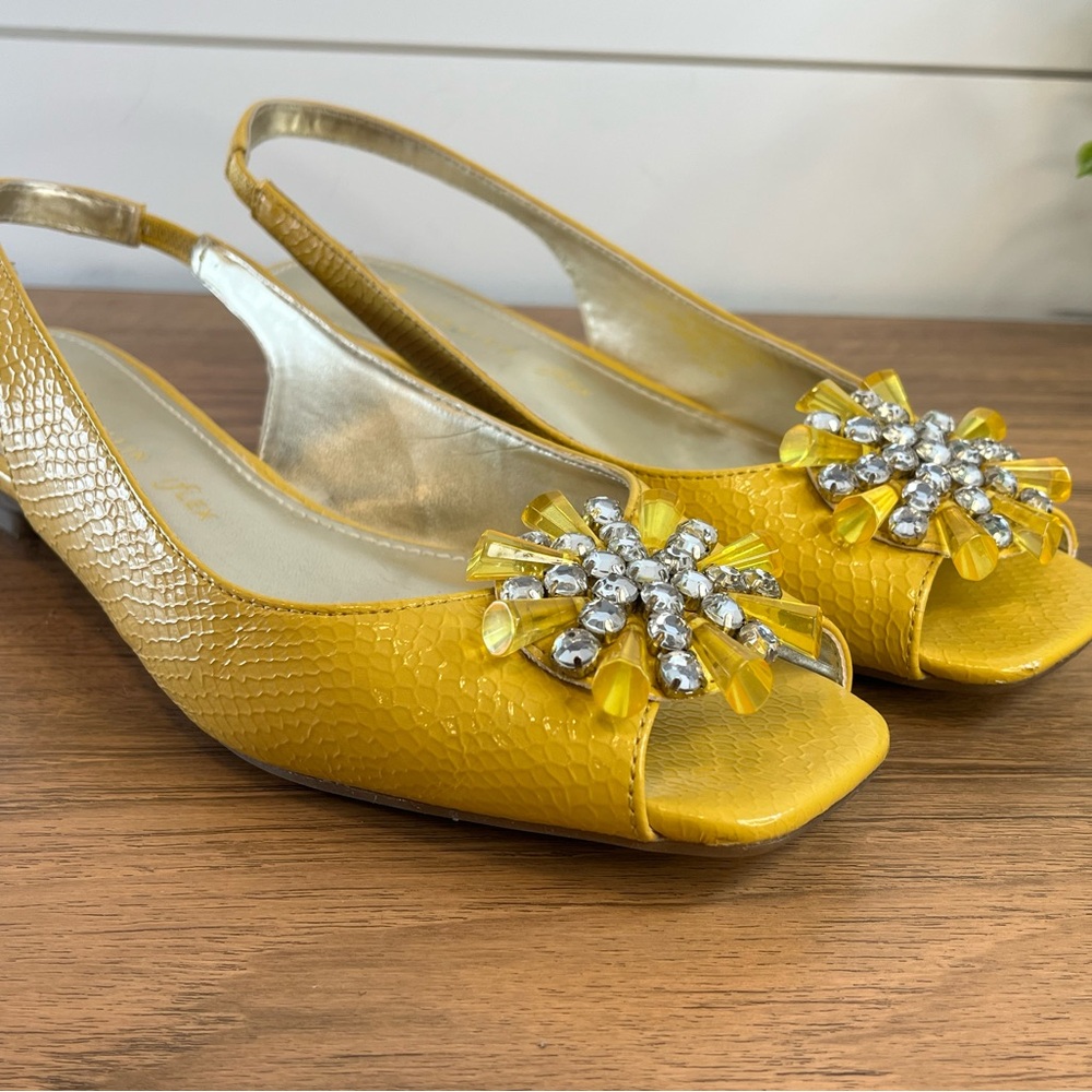 Anne Klein Yellow Silver Kitten Heels with Crystal Embellishment